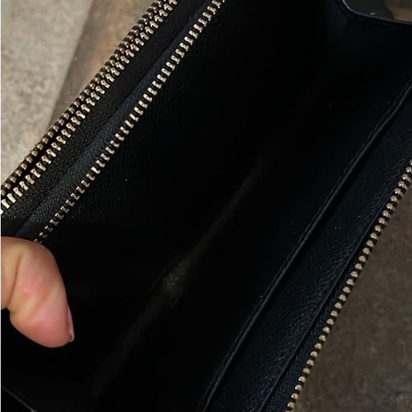 Coach tote and double zip wallet - Picture 6 of 9